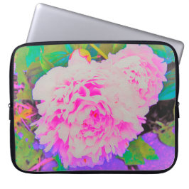 Elektrisch-rosa-Peonies im farbenfrohen Garten Laptopschutzhülle