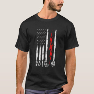 Elektrische US-Flagge mit Werkzeugen T-Shirt