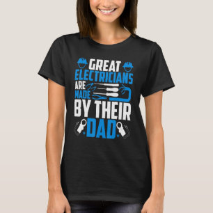 Elektrische Vater werden von ihren T-Shirt