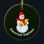 Elektroingenieur Snowman Keramik Ornament<br><div class="desc">Elektrischer Ingenieur-bearbeitbarer Text mit einem Schneemann mit Blitzschrauben ist ein humorvolles Elektroingenieurdesign für Ingenieure an Geburtstagen, Abschlüssen und Feiertagen.</div>