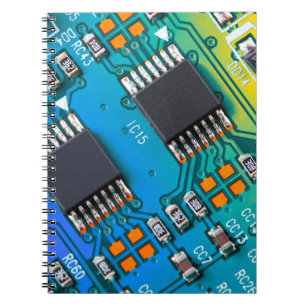 Elektronische Platine nah. Hintergrund, Bohr Notizblock