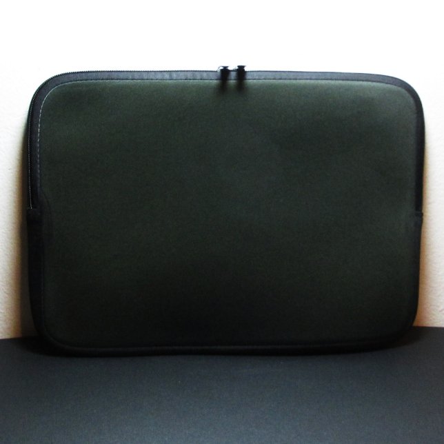 Elektronische Verpackung für Bildtext oder Logo hi Laptopschutzhülle (Von Creator hochgeladen)