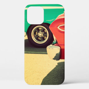 Elektronischer Keyboard-Synthesizer mit Weiß Case-Mate iPhone Hülle