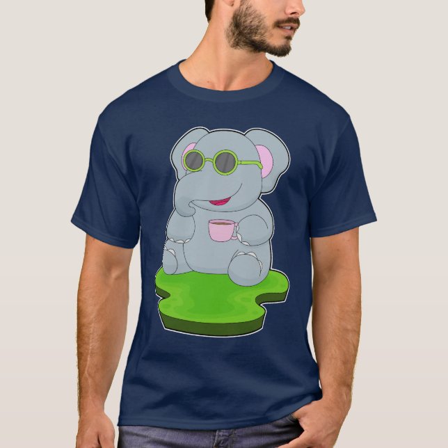 Elephant Coffee Cup T-Shirt (Vorderseite)