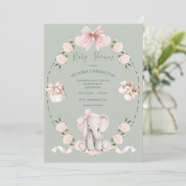 Elephant Floral Hydrangeas Sage Girl Baby Shower Einladung (Stehend Vorderseite)