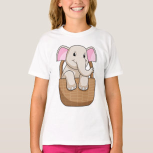 Elephant mit Korbweide T-Shirt