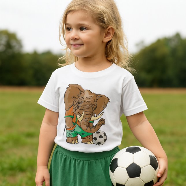 Elephant Soccer Player Funny Sports Animal T-Shirt (Von Creator hochgeladen)
