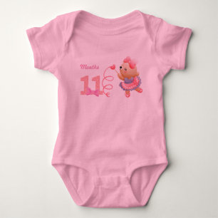 Elf Monate Baby-Bodysuit Baby Strampler