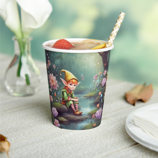Elf Pappbecher (In Situ)