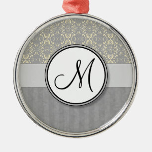 Elfenbein auf Silber-Damask und Streifen mit Monog Ornament Aus Metall