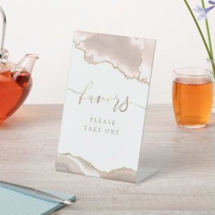 Elfenbeinröte begünstigt Dorfzeichen Sockelschild