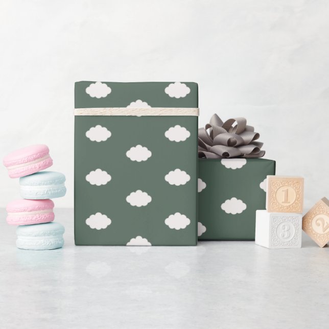 Elfenbeinwolken auf Dunkelgrün Geschenkpapier (Babyparty)