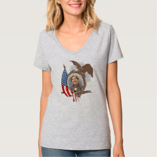Elizabeth Waren T-Shirt