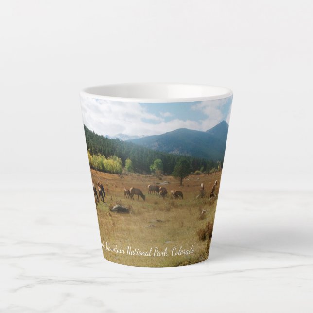 Elk in Rocky Mountain Nationalpark Latte Tasse (Vorderseite)
