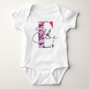 Ellie Baby Name Blumen Script Vintag Floral E Baby Strampler