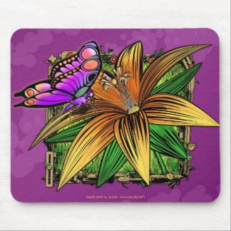 Elorai der Schmetterling auf Blumen-Mausunterlage Mousepad