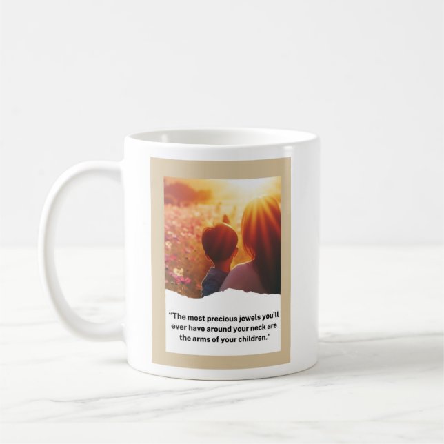 Eltern- und Kinderbindung mit einer Quote Kaffeetasse (Links)