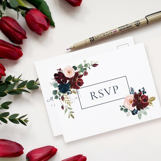 Embrace Floral Wedding RSVP | Burgundy Navy Blue Einladungspostkarte (Von Creator hochgeladen)