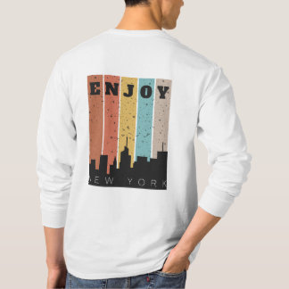 Embrace New York: Genießen Sie unser City Design! T-Shirt