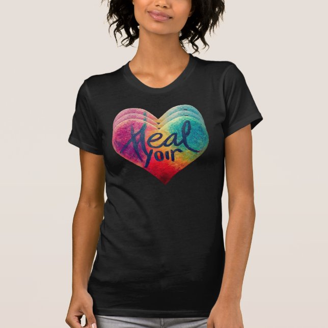 Embrace Self-Liebe: Herzzentriertes T-Shirt" T-Shirt (Vorderseite)