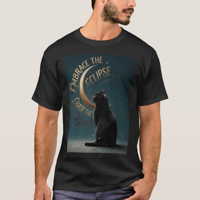 "Embrace the Eclipse" Celestial Cat Illustration T-Shirt (Vorderseite)
