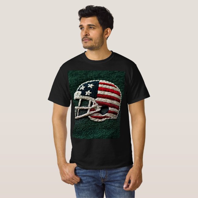 Embroidered American football helmet on dark green T-Shirt (Vorne ganz)