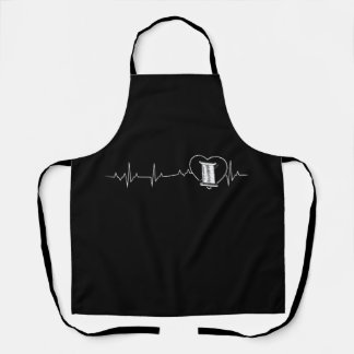 Embroidery Heartbeat Lover Tee Schürze