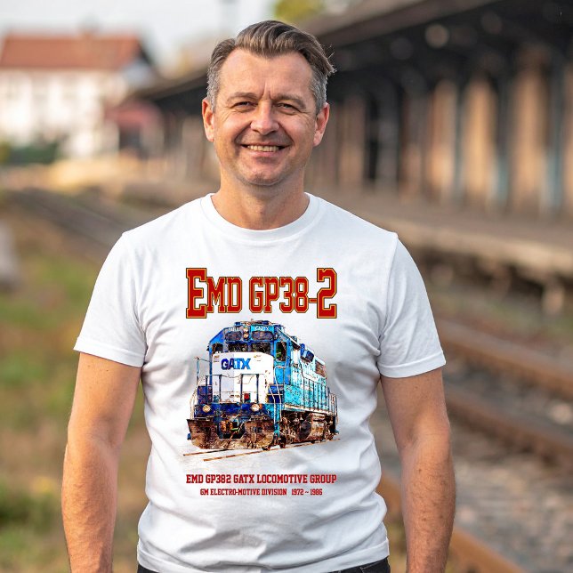 EMD GP38-2 Diesel Lokomotive GATX blau und weiß T-Shirt (EMD GP38-2 Diesel Locomotive GATX blue and white. Mens Basic T-Shirt)