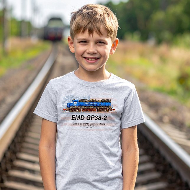 EMD GP38-2 Diesel Lokomotive und amerikanische Fla T-Shirt (EMD GP38-2 Diesel Locomotive GATX blue and white. Boy Basic T-Shirt)