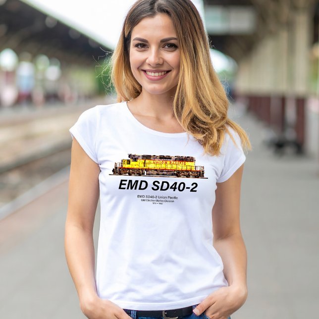 EMD SD40-2 Diesellokomotive. Gewerkschaft Pazifik T-Shirt (EMD SD40-2 Diesel Locomotive. Union Pacific Train. Womens Basic T-Shirt)