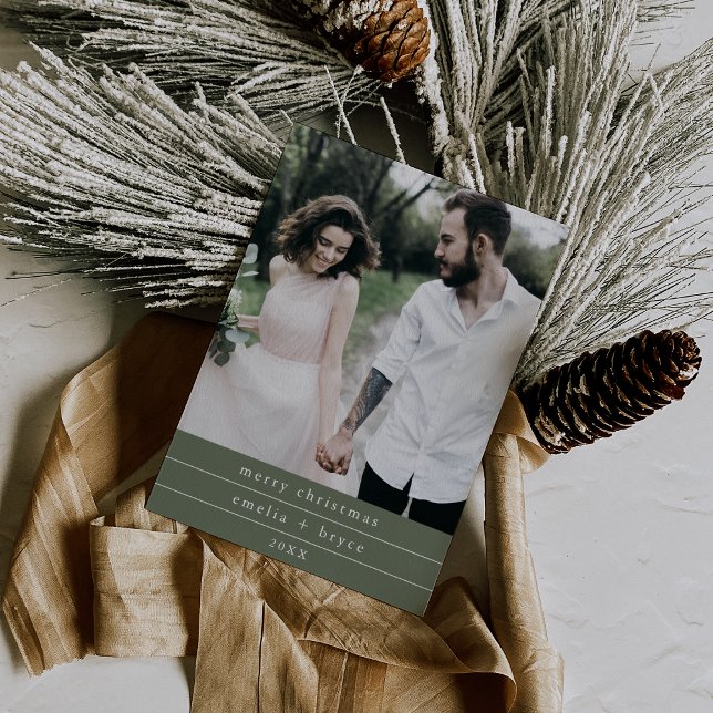 EMELIA Green Simple Family Foto Frohe Weihnachten (EMELIA Green Simple Family Photo Merry Christmas Holiday Card)