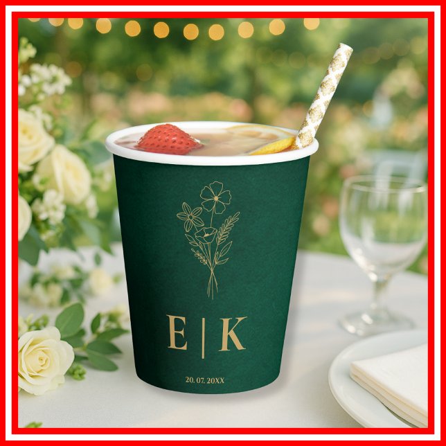 Emerald Green & Gold Monogram Wildflower Wedding Pappbecher (Von Creator hochgeladen)
