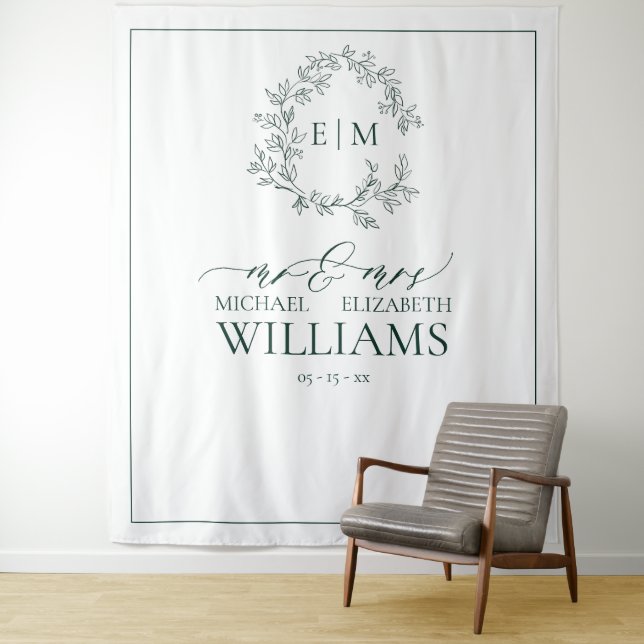 Emerald Green Leafy Wappen Monogram Wedding Wandteppich (Beispiel)