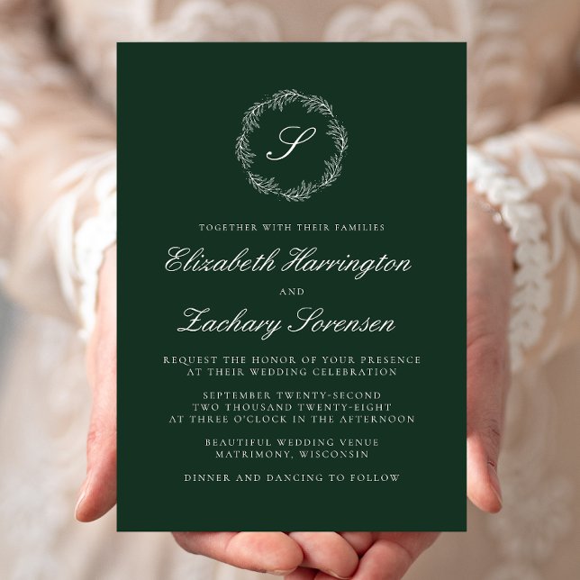 Emerald Green Monogram Wreath White Script Wedding Einladung (Von Creator hochgeladen)
