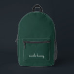 Emerald Green Script | Stilvolle Monogram Modern Bedruckter Rucksack<br><div class="desc">Ein einfaches,  individuelles Monogramm-Design in lässiger Handschrift in auffallendem einfarbigem smaragdgrün und weiß. Das Monogramm kann leicht personalisiert sein,  um ein Design so einzigartig wie Sie sind zu machen! Das perfekte trendige Geschenk oder Accessoire für jeden Anlass.</div>