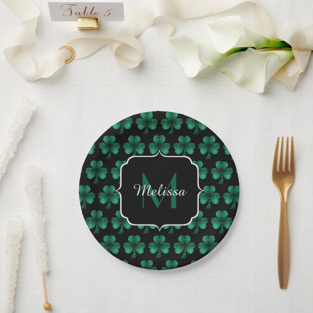 Emerald Green Sparkle Kleeblatt Black Monogram Pappteller (Hochzeit)