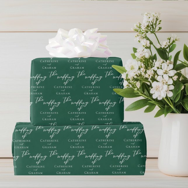 Emerald Green Typografy Personalisiert Wedding Geschenkpapier (Von Creator hochgeladen)