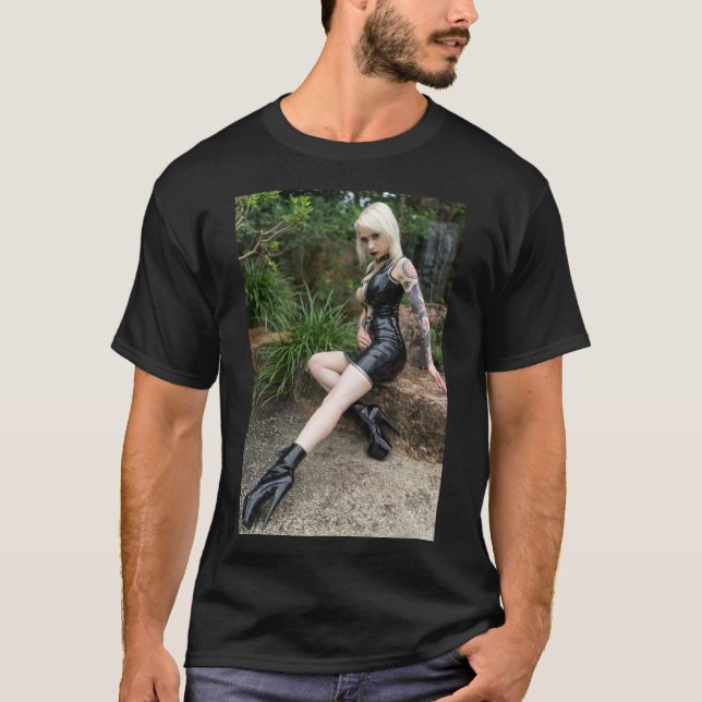 Emily Astrom - Latex Doll Classic T - Shirt (Vorderseite)