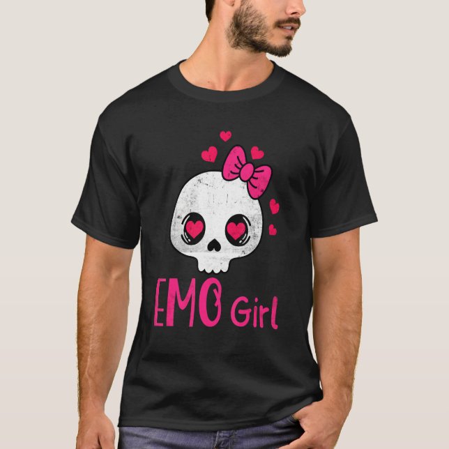 Emo Girl Pink Skull mit Bow Krawatte Emo Goth Emot T-Shirt (Vorderseite)