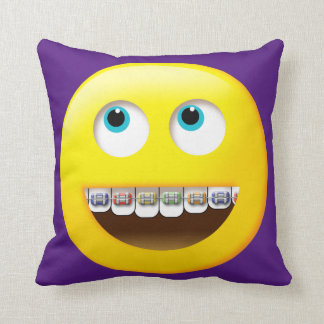 Emoji mit Braces Pillow Kissen