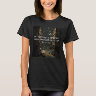 Emotional an Bösewichte gebunden Buchchaos T-Shirt