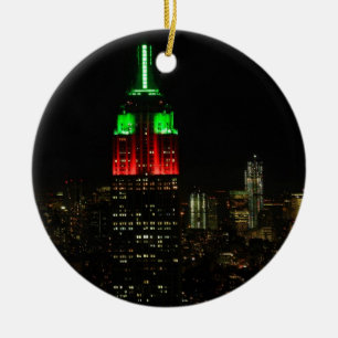 Emp St Bldg Weihnachtsfarben bei Nacht 01 Keramikornament