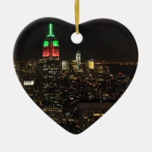 Emp St Building Weihnachtsfarben bei Nacht 01 Keramik Ornament