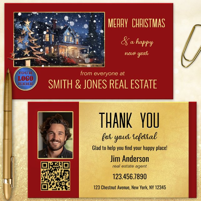 Empfehlungskarte für Weihnachten Real Anwesen QR C (Red gold Christmas referral business card featuring a cozy house and your photo with QR code)