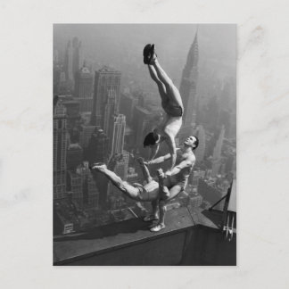 Empire State Balance Postkarte