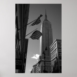 Empire State Bldg mit Flaggen Poster