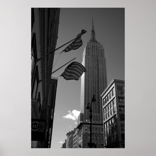 Empire State Bldg mit Flaggen Poster (Vorne)