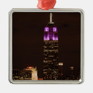 Empire State Building in Lila und Weiß 01 Silbernes Ornament