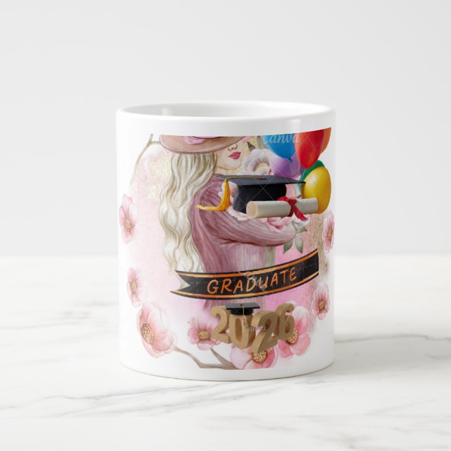 Endlich! Absolvent der Klasse 2026 Jumbo-Tasse (Vorderseite)
