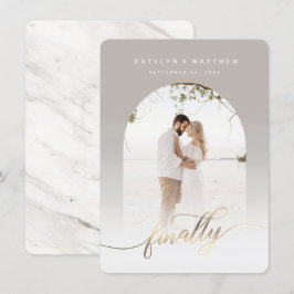 Endlich Gold Script Light Gray Arch Gerahmtes Foto Save The Date